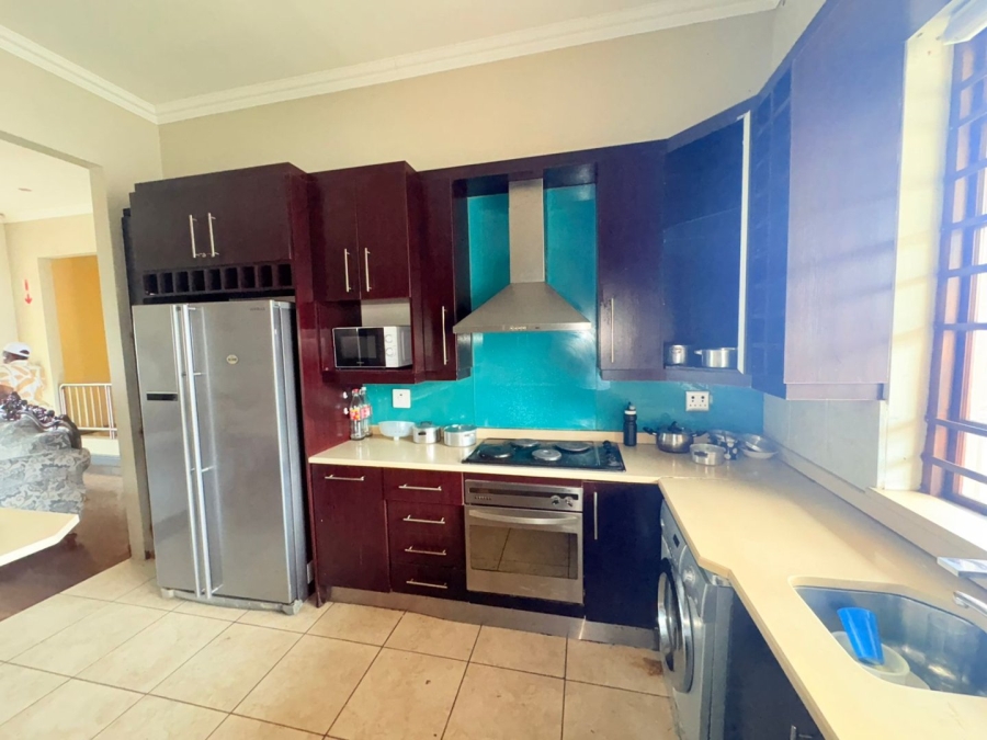 9 Bedroom Property for Sale in Quigney Eastern Cape